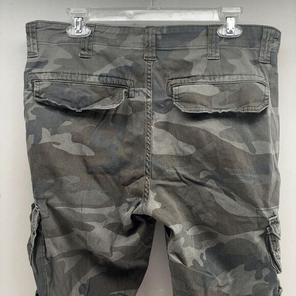 Wrangler Regular Taper Camo Cargo Pants Men’s 34x31 Gray Brown Outdoor Hunting - Picture 1 of 10